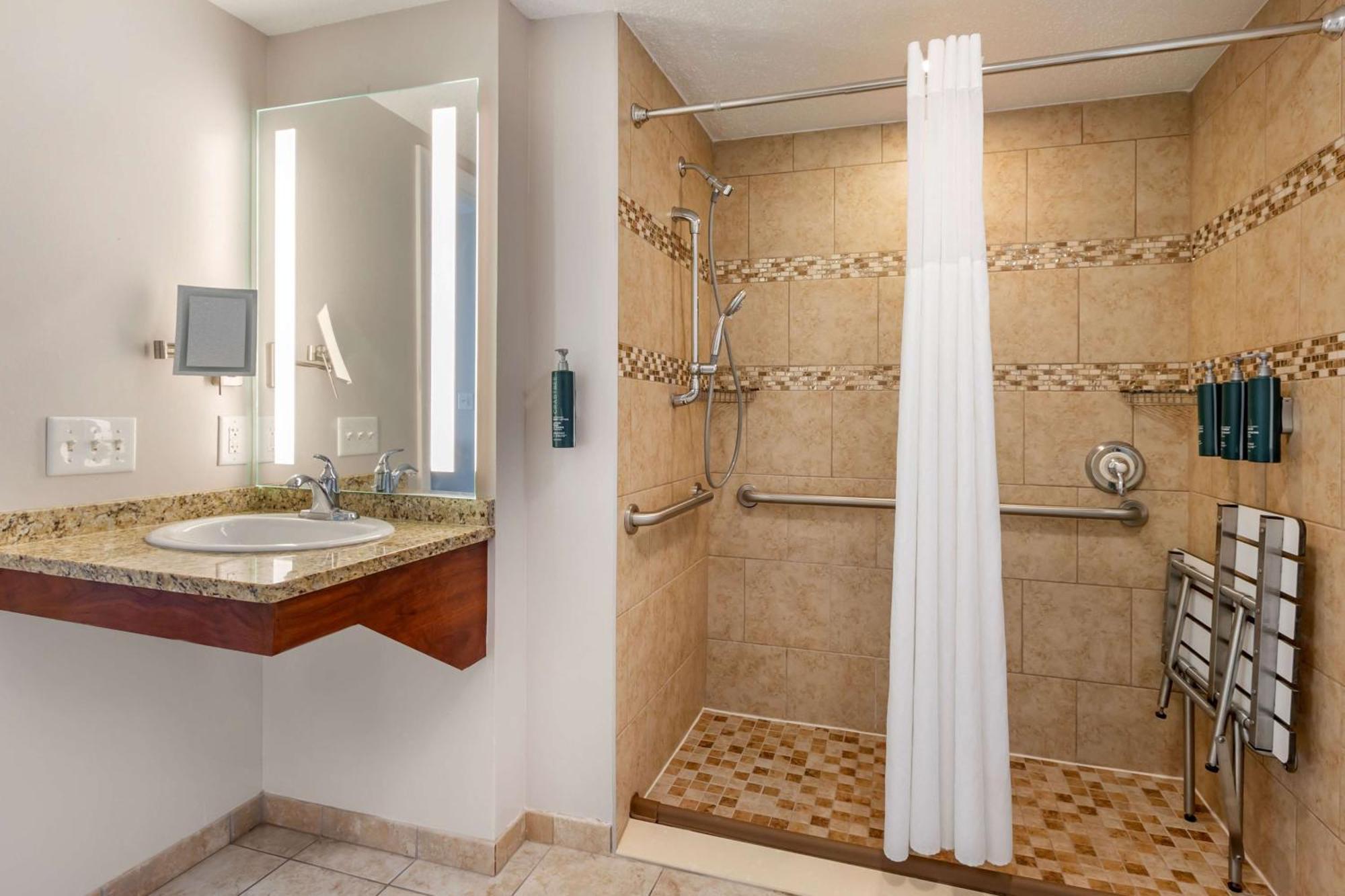 Hilton Grand Vacations Club Anderson Ocean Миртл-Бич Экстерьер фото